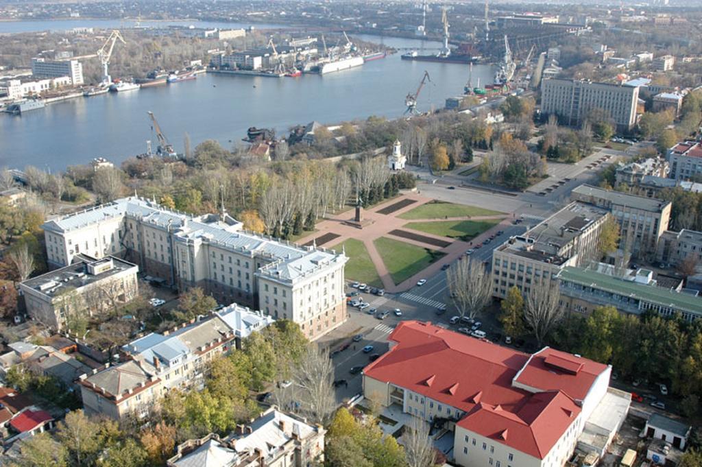 Apartments On Sobornaya Street Near The Waterfront Mîkolaiiv Exterior foto